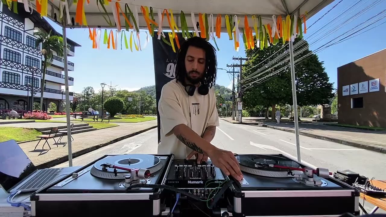 Brasilidades Parte 2 - DJ LeoKdio