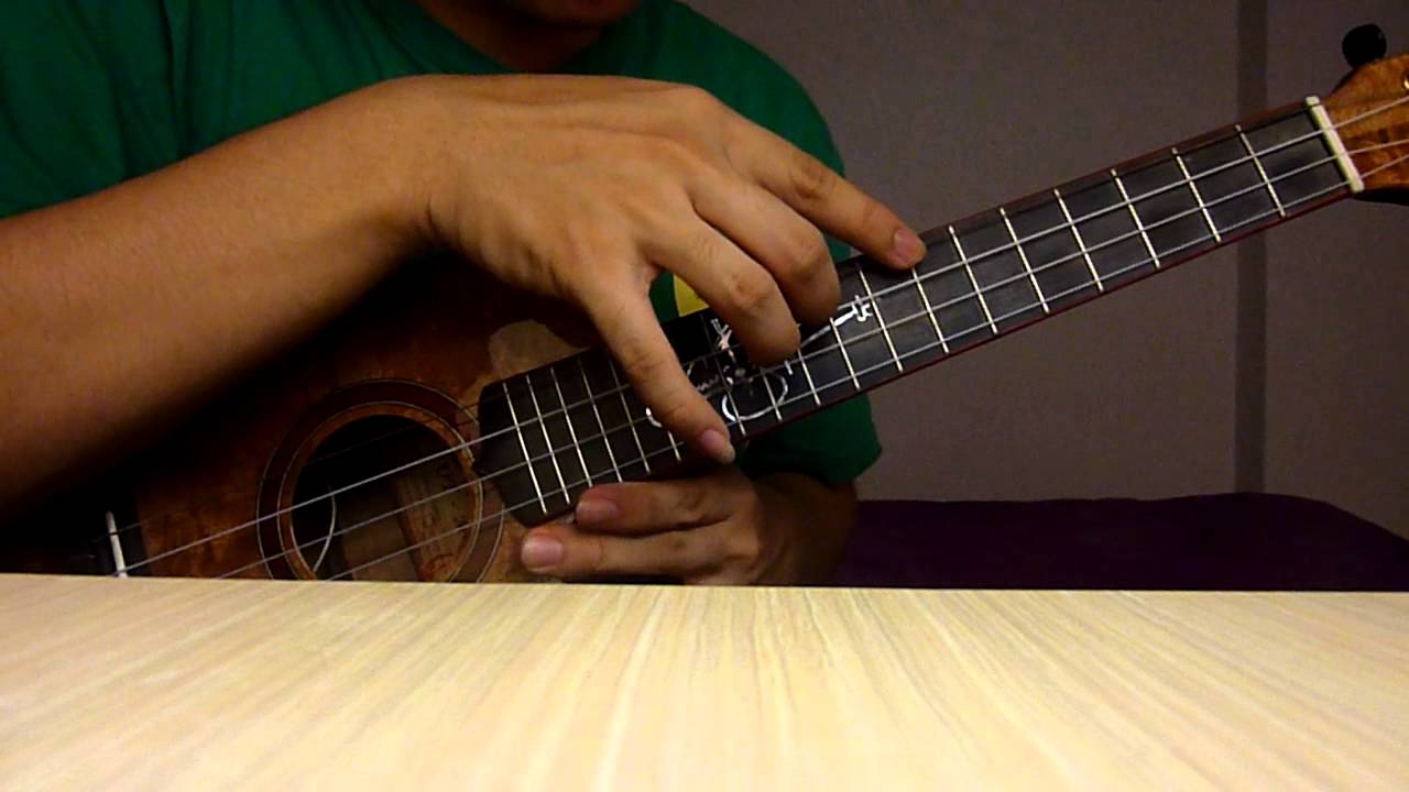 UKE BITES 4 - Cool tricks: Harmonics - Ukulele lesson by Amos Lim