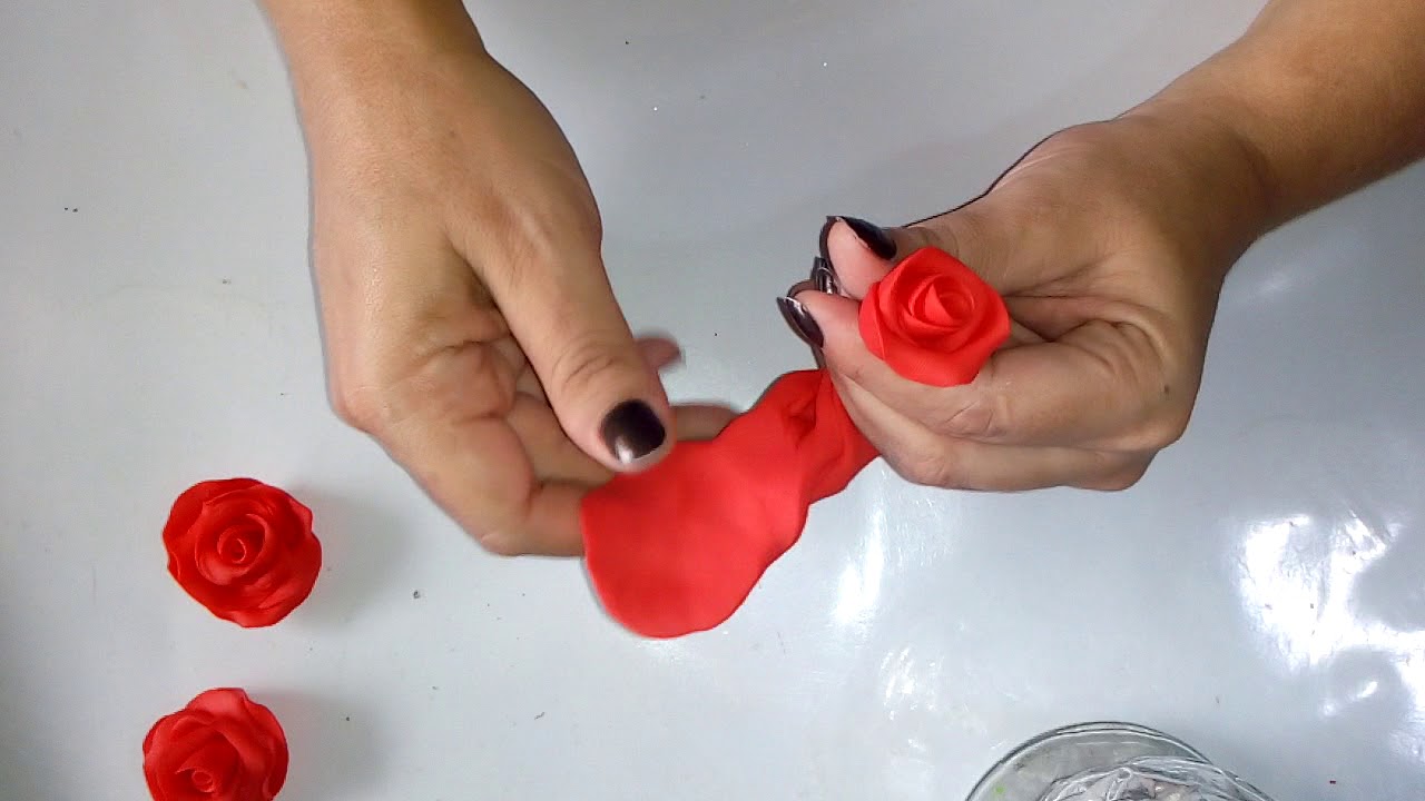 Rosa fácil em biscuit,sem cortador e sem boleador