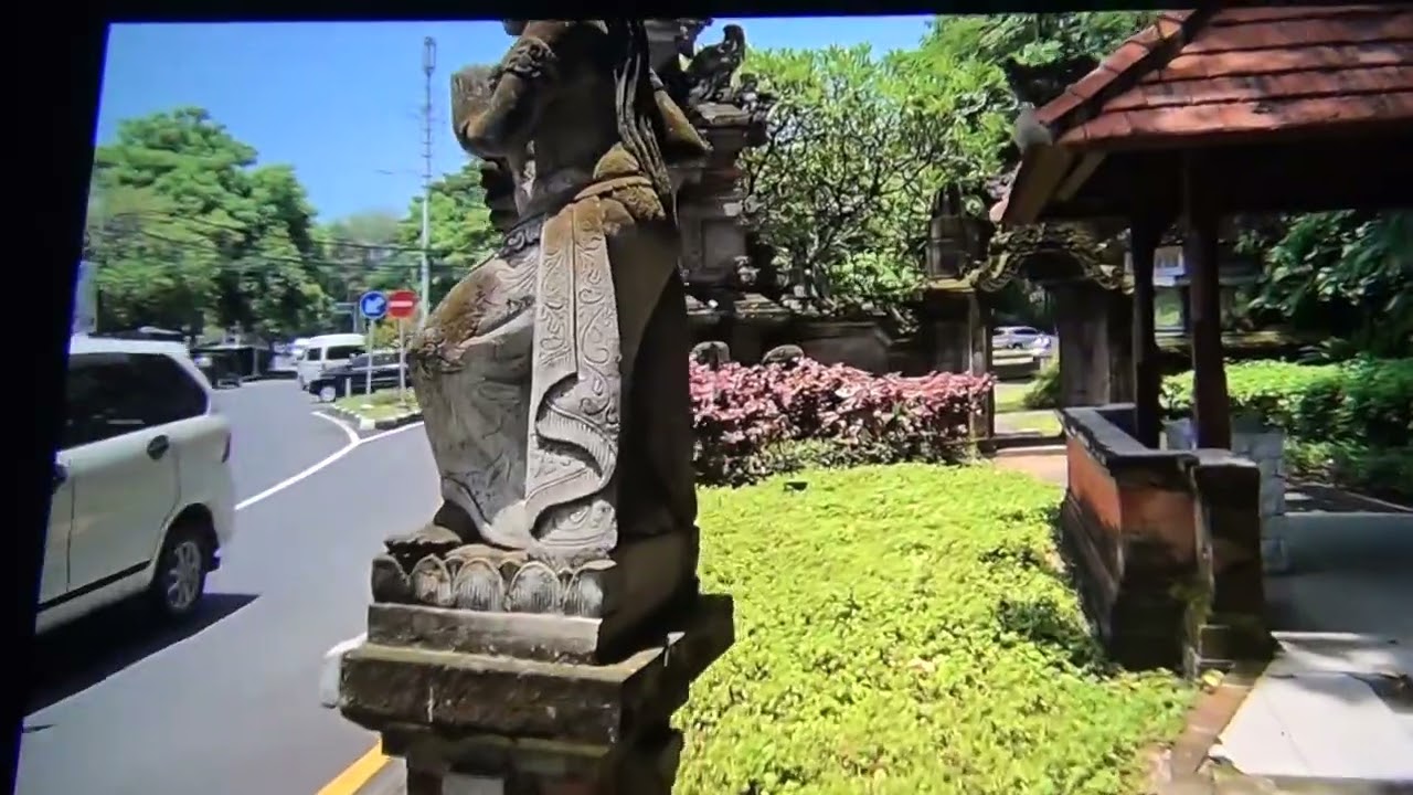 The BTDC Nusa Dua Bali has  properly conserved on Pura and public accses to the beach