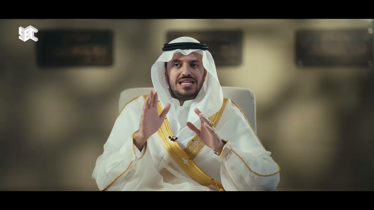الأذان في هذا المكان المبارك، ليس عملًا فرديًا فحسب؛ بل منظومة تقوم على التعاون والتناغم.