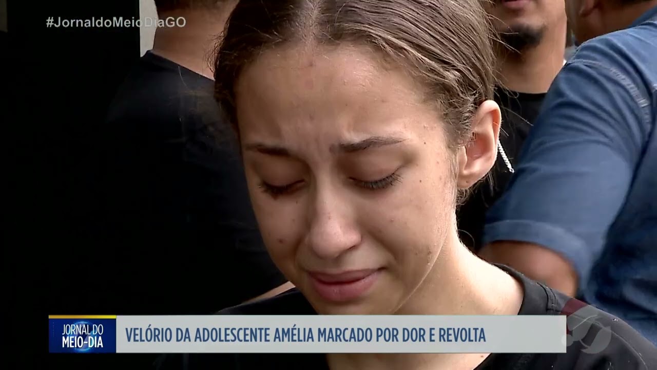 Velório da adolescente Amélia Vitória