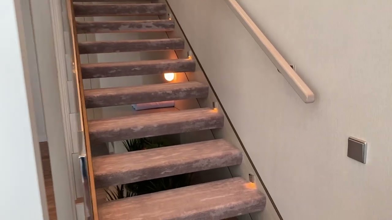 Icon of the seas room 17042 