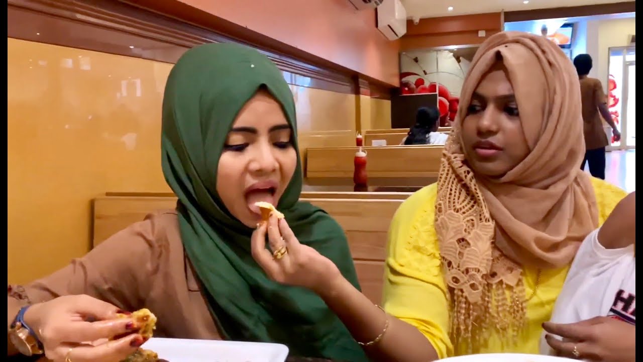Our Breakfast At One Of The Best Cafes In Mangalore | Mashura | Basheer Bashi | Suhana