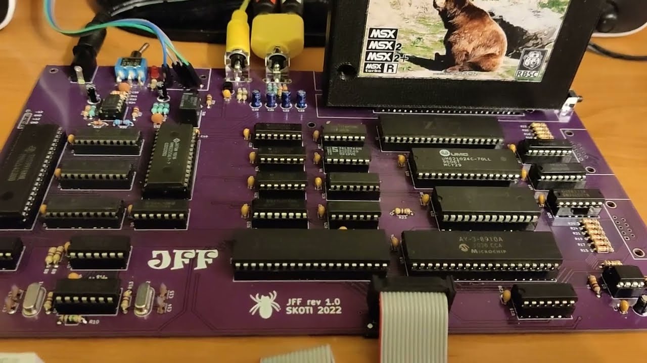 JFF MSX 1 Computer with Carnivore2 cartridge and Salamander intro.