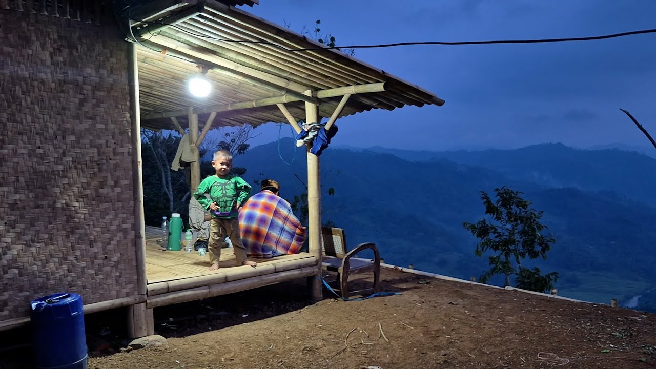 Menginap Di Saung Tengah Hutan Kang Ucuy Cihuy, Beginilah Aktivitas Setelah Tidak Main Film