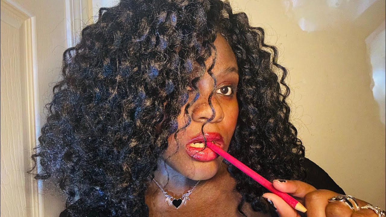 ASMR Pen nom, Jewelry sounds, and Mic rubbing🖊️💍🎙️