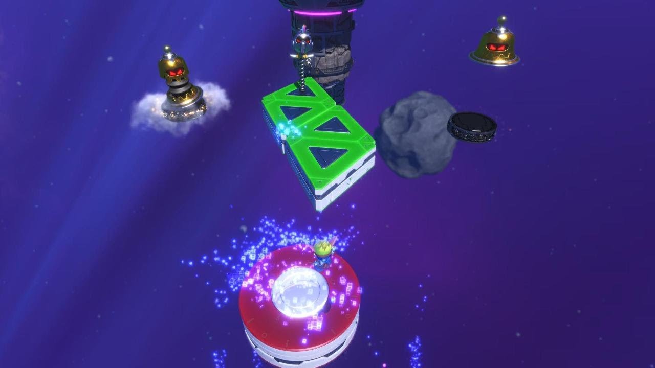 ASTRO bot, The golden bot trophy, PS5. Mario has to pay its respects ^^