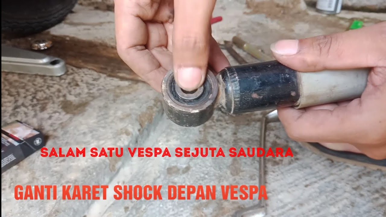 Mengganti karet shock depan vespa | fork 3