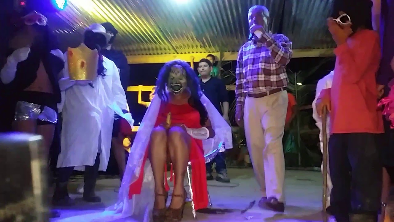 Coronasion del Rey feo en mezapa