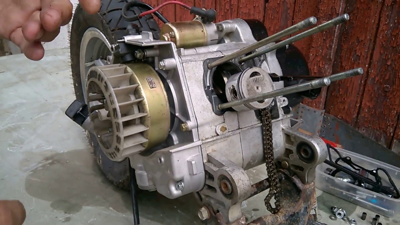 Remplacer un cylindre piston sur un scooter 4 Temps (FULL)