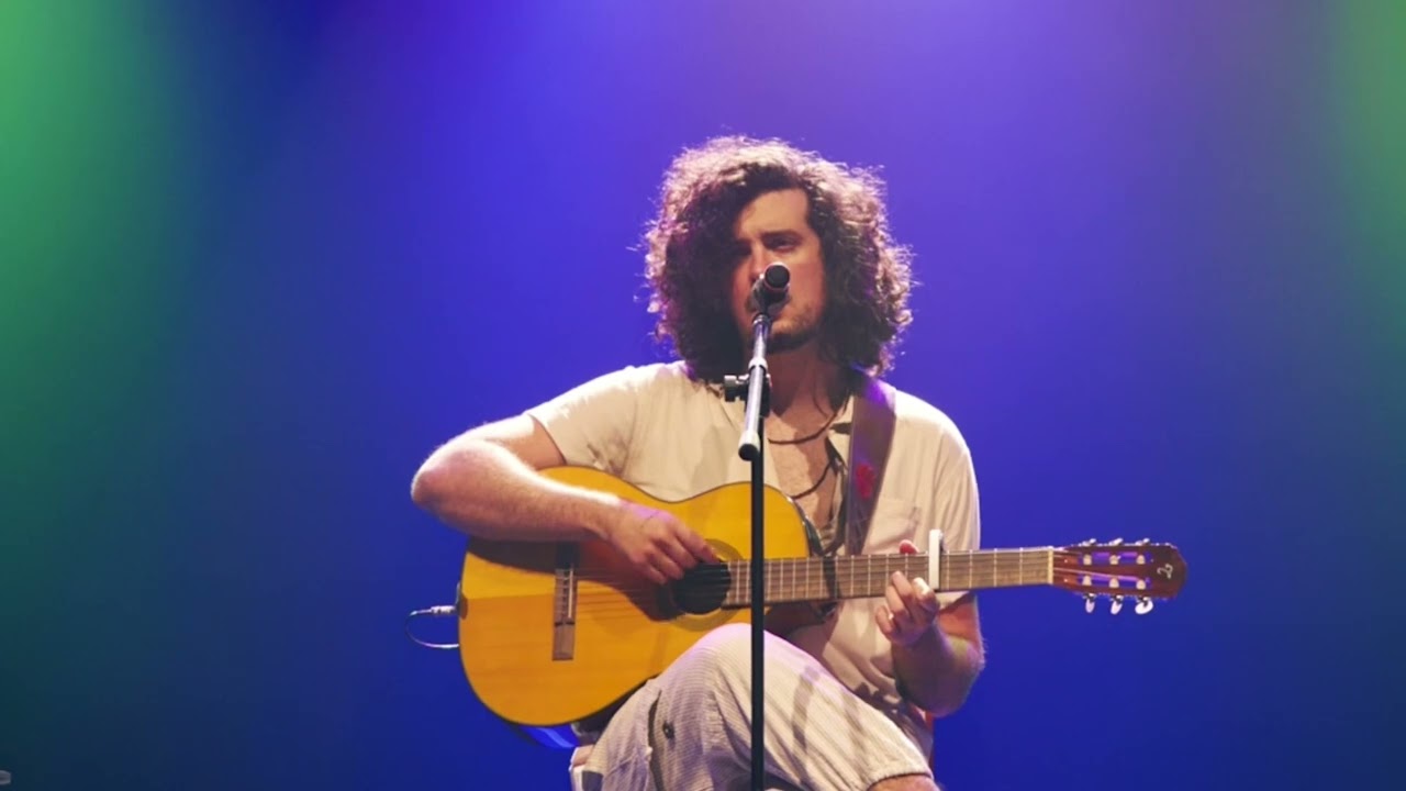Confusão de Astral (Ao Vivo) - Pedro Salomão