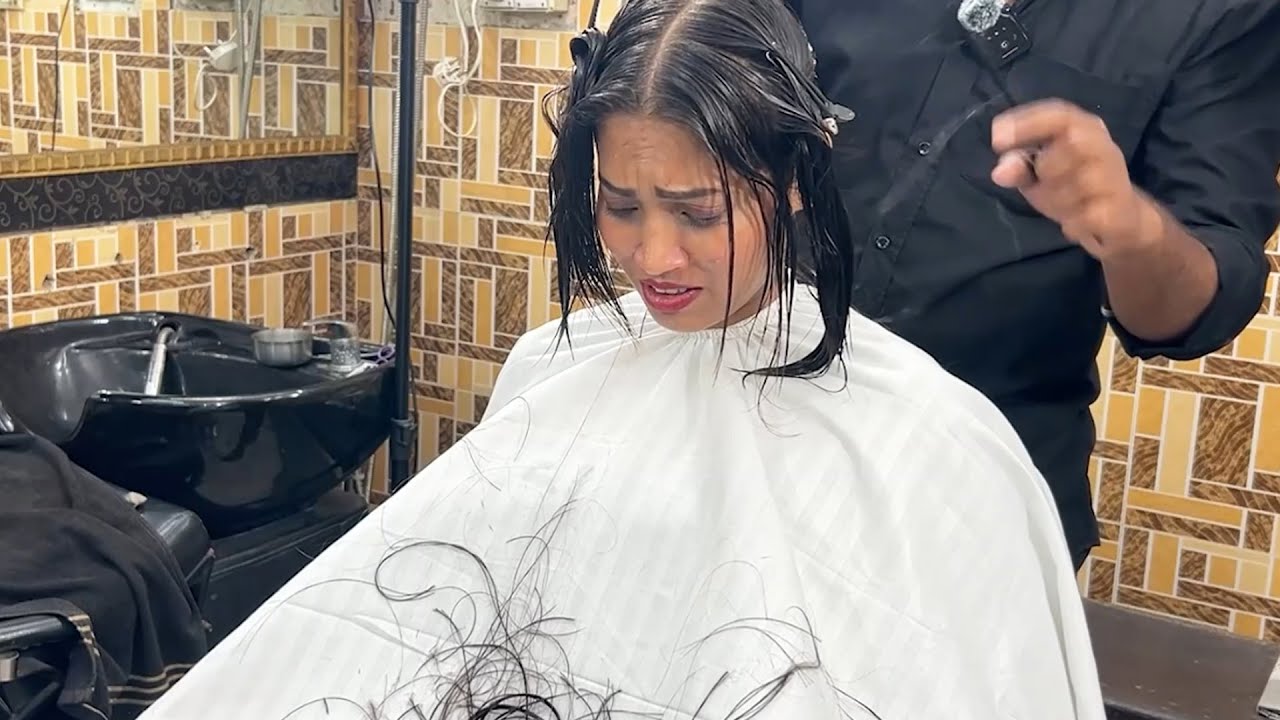 Cool girl gets scared in the chair