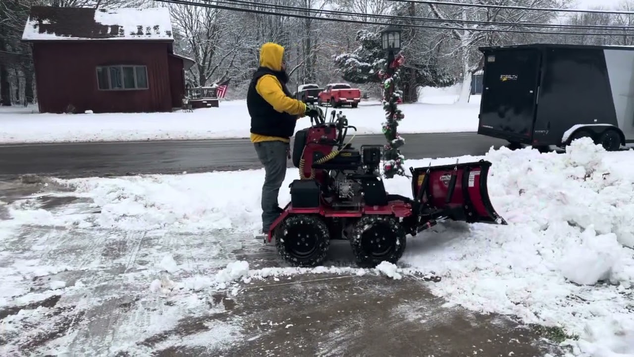 Snow Clean up day 3 with the BOSS SNOWRATOR