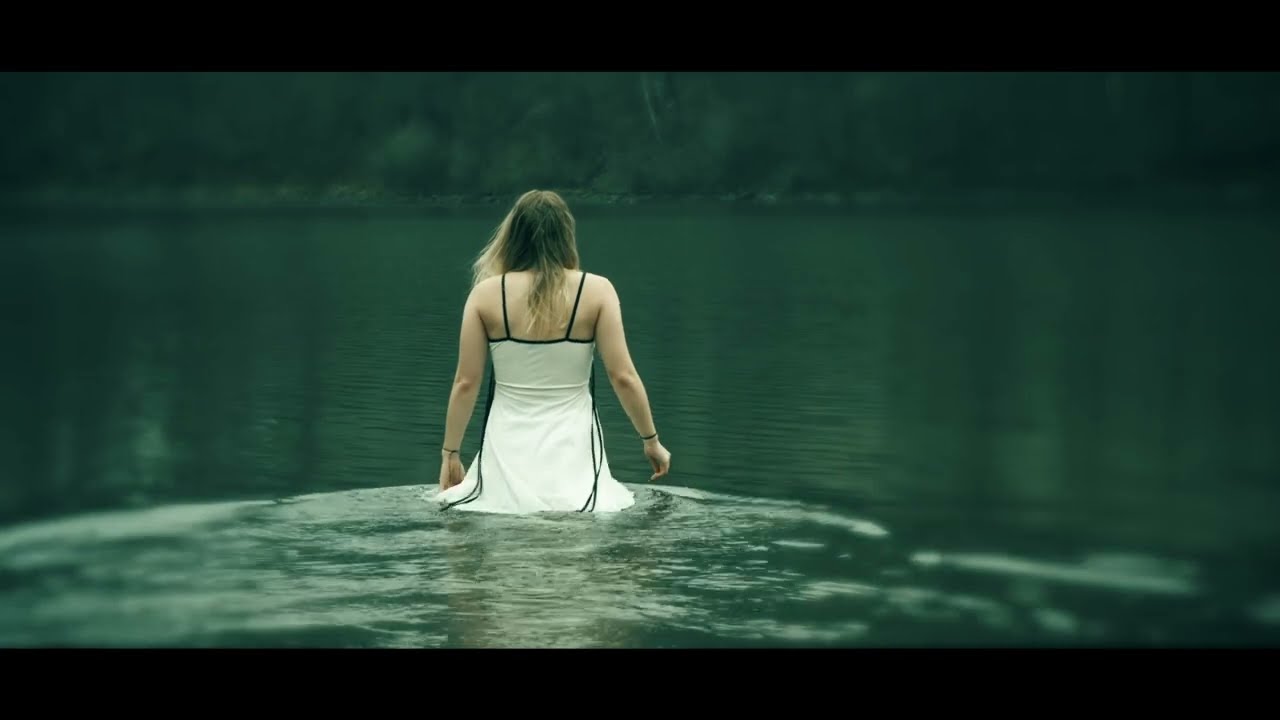 Lucie Redlová – PRŠÍ DÉŠŤ (official video)
