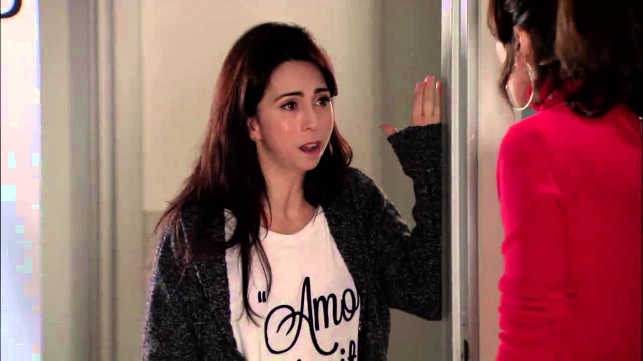 Solamente Vos - Aurora enloqueció al ver a su papá con Dalia