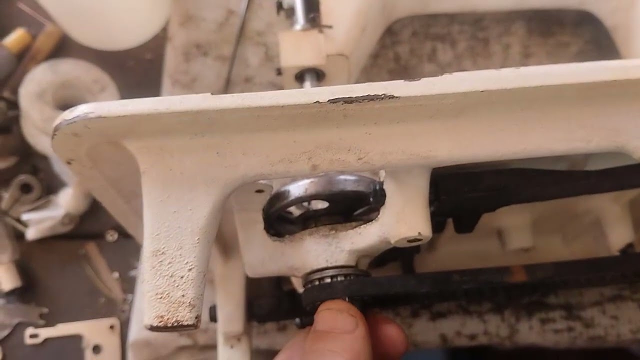 Máquina Singer facilita ultra. Poner engrane vertical. Parte 4.