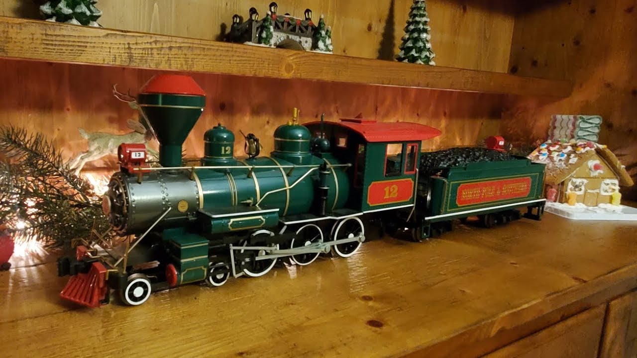 O Scale 2025 holiday display