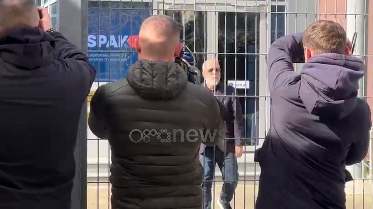 Ç’po ndodh në SPAK? Gazetari Sokol Balla dy orë para prokurorëve