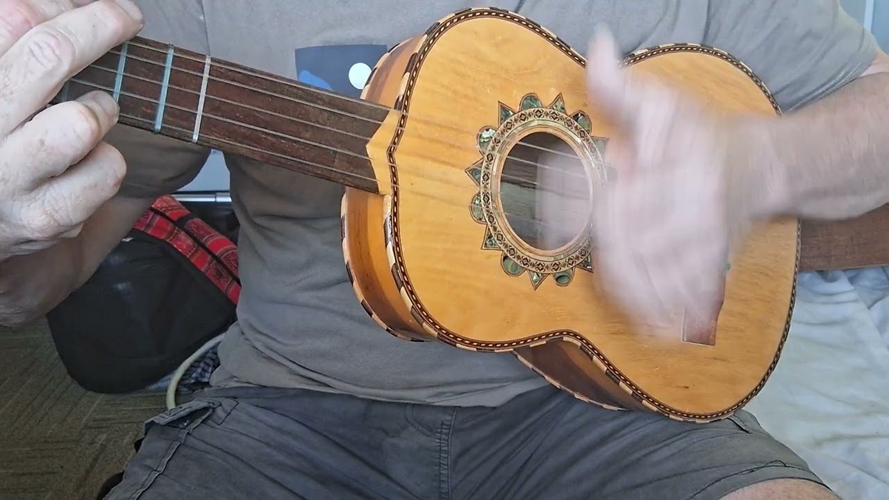 Monday Vihuela 