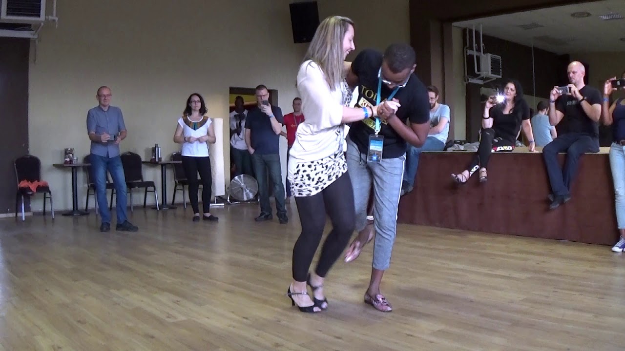 Kizomba - Eddy Vents and Anna So, demo at Mekuia Festival