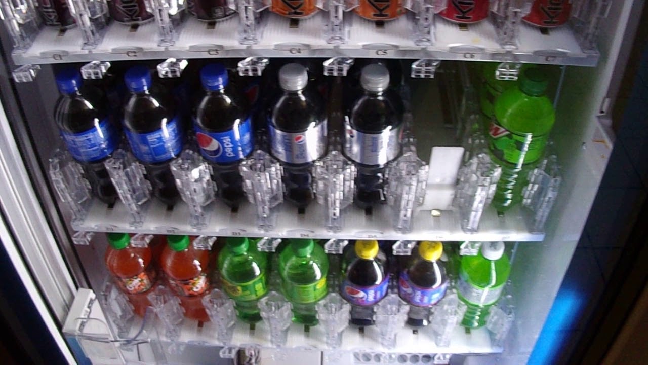 (Brand New) Dixie Narco Bevmax 4 Glass Front Vending Machine @Buena Park Mall - Buena Park ,CA USA