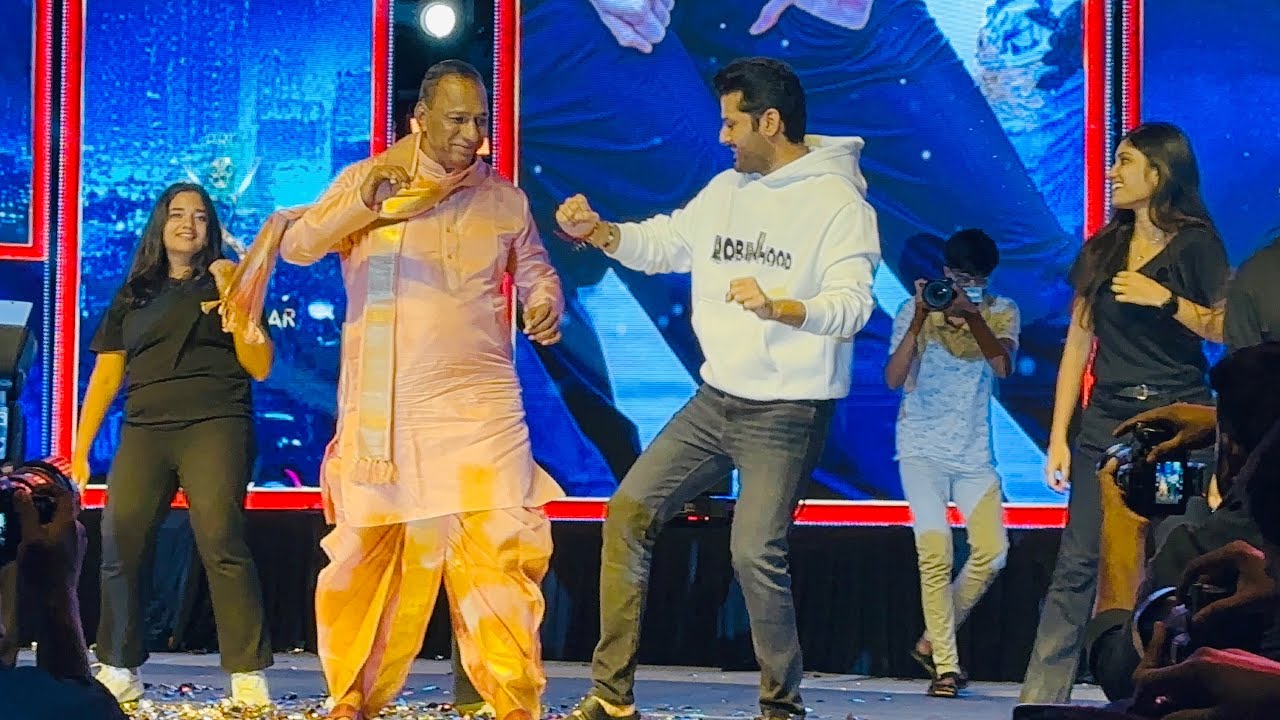 Malla Reddy Mass Dance with Hero Nithin | Malla Reddy Vishwavidyapeeth EKATHVA 2025 Celebrations