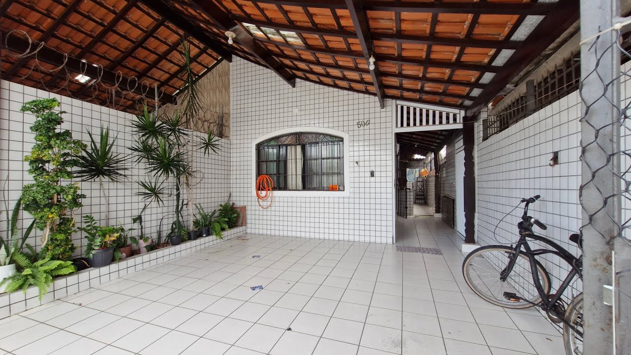 Casa com 1 Dormitório a Venda, Balneário Maracanã, Praia Grande -  SP - R$ 300 mil, Cod: 5440