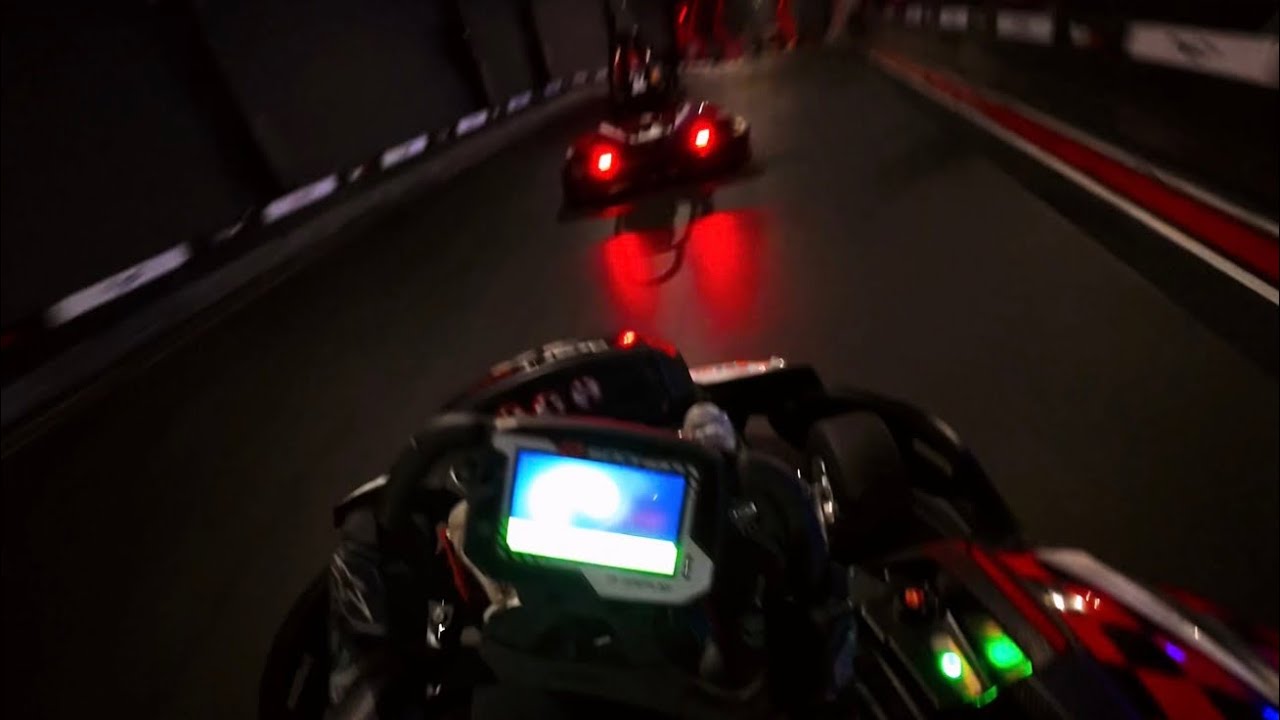 Racing with ur friend in the weekend be like 🤟🏻