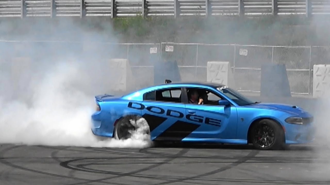 Charger Hellcat Never Ending BURNOUT!! | Roadkill Nights