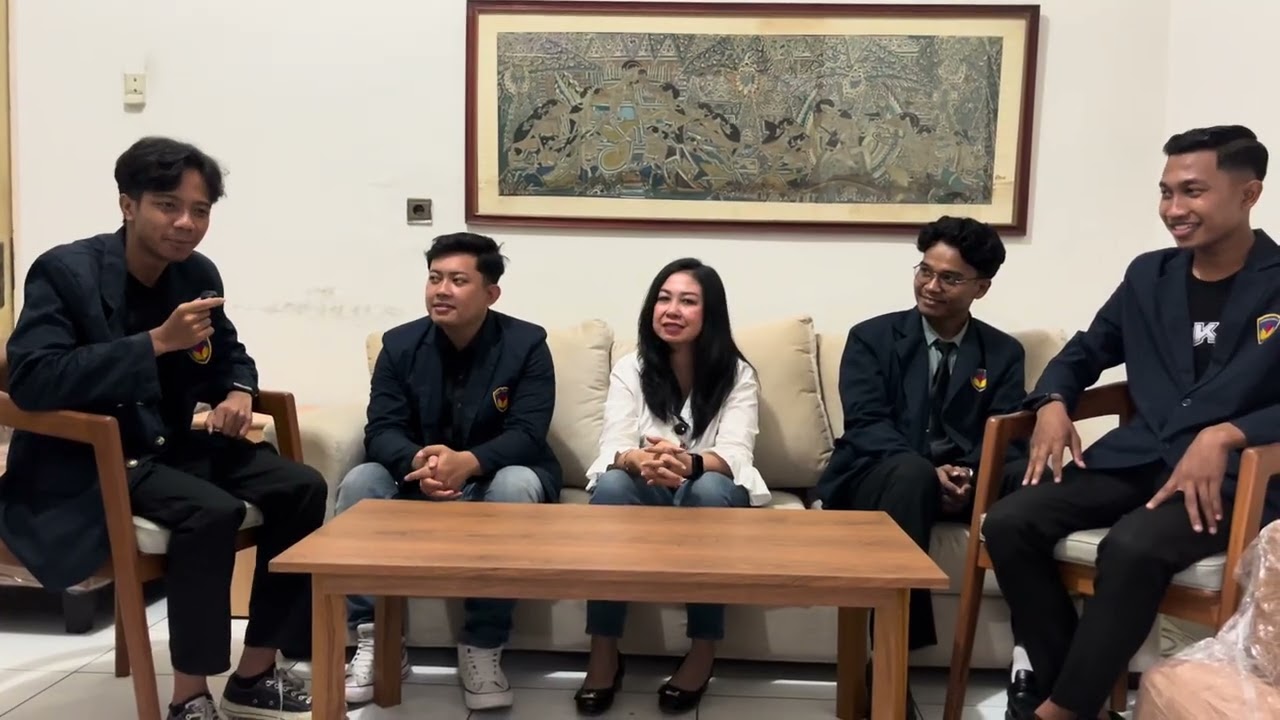 3 BULAN YANG TERASA 3 HARI!  Perpisahan Magang di Suara Merdeka Network