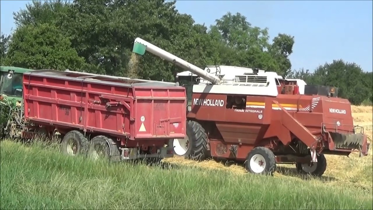 Žně 2023 4x New Holland Laverda L 626 Integrale a John Deere