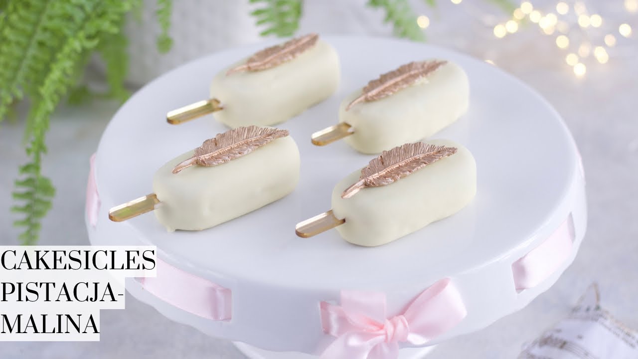 Cakeslices sernikowe z pistacją i maliną