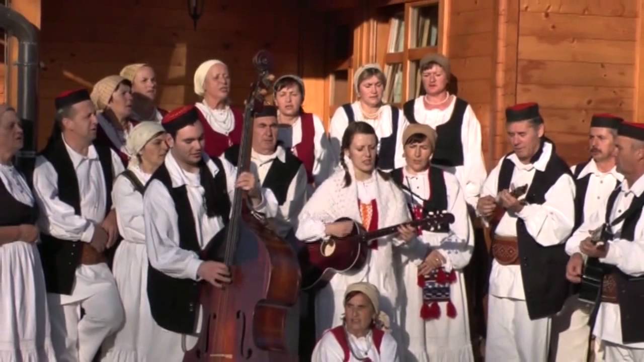 KUD Rakovica-Preko Kapele, Gorom jezde, Bijela košulja