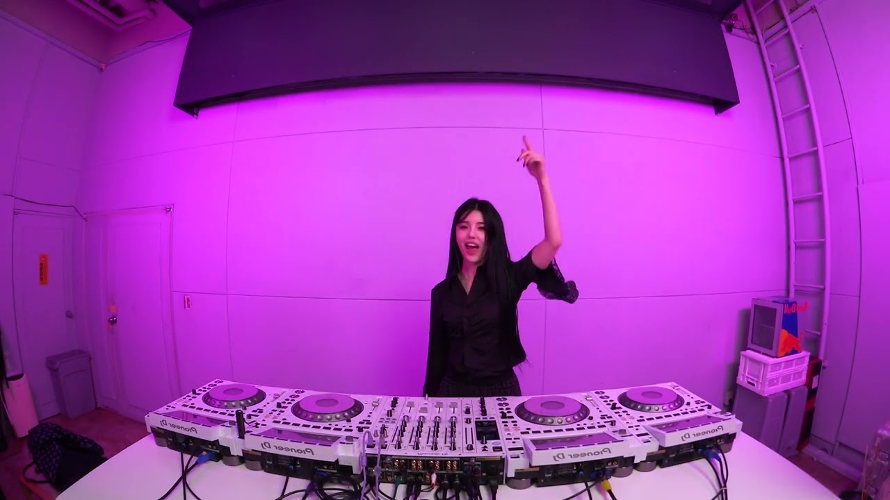 Liha / 2026년 새해의 시작 페스티발 바이브로 Put your hands up!