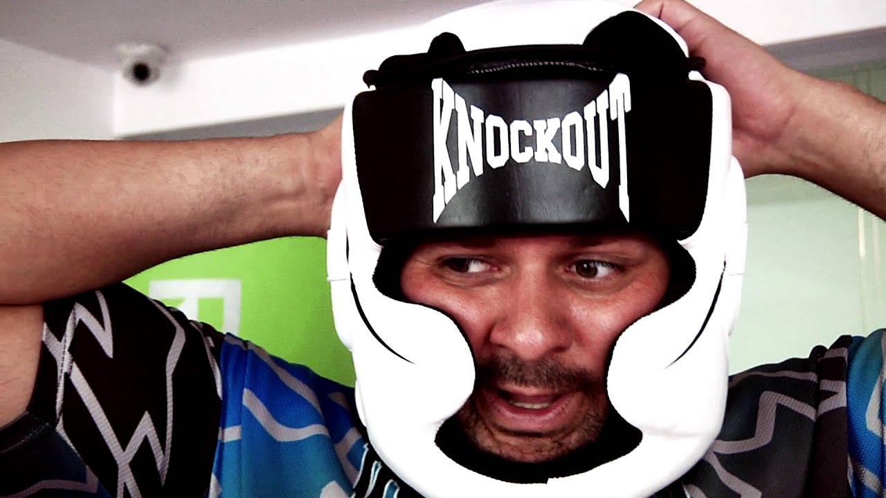 Profu' De Fight - CASCA DE PROTECTIE de la KnockOut