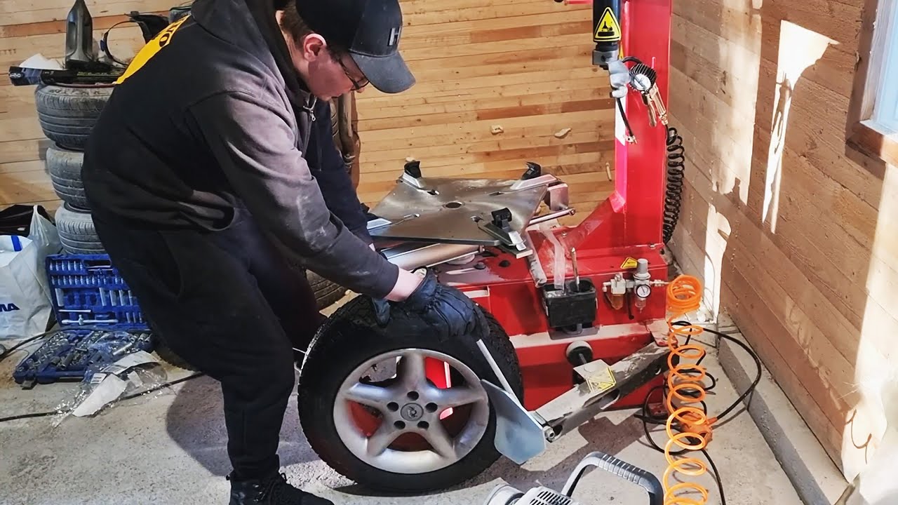 Autotallirojekti Minimibudjetilla Osa 5. Rengaskone Testit | Redats M-201F & Redats W-230