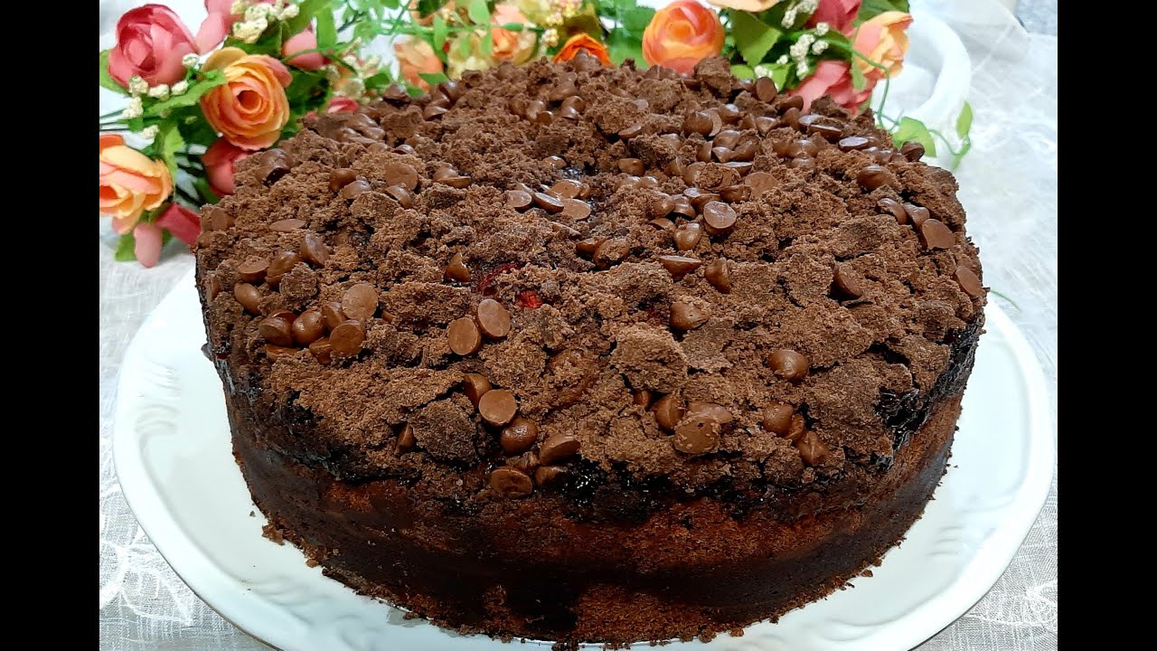 Крошка из клубники и шоколада, просто, легко, пушисто и вкусно.