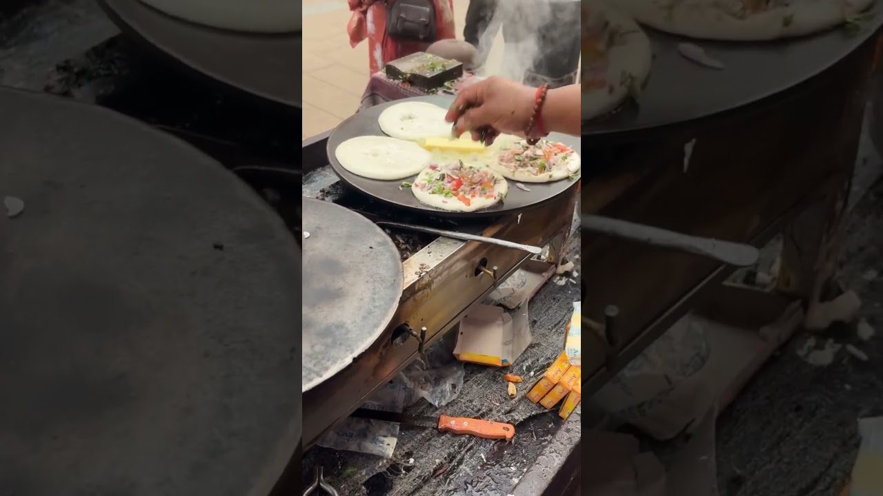 Varanasi&rsquo;s Viral fire uttpam!! Indian famous street food #viral #viralvideo #varanasi #indianfood