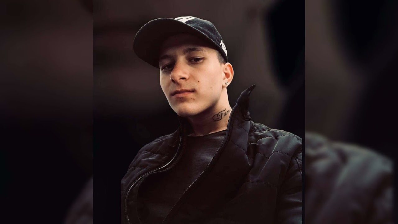 M.K - F&Aacute;J M&Eacute;G / Official music /