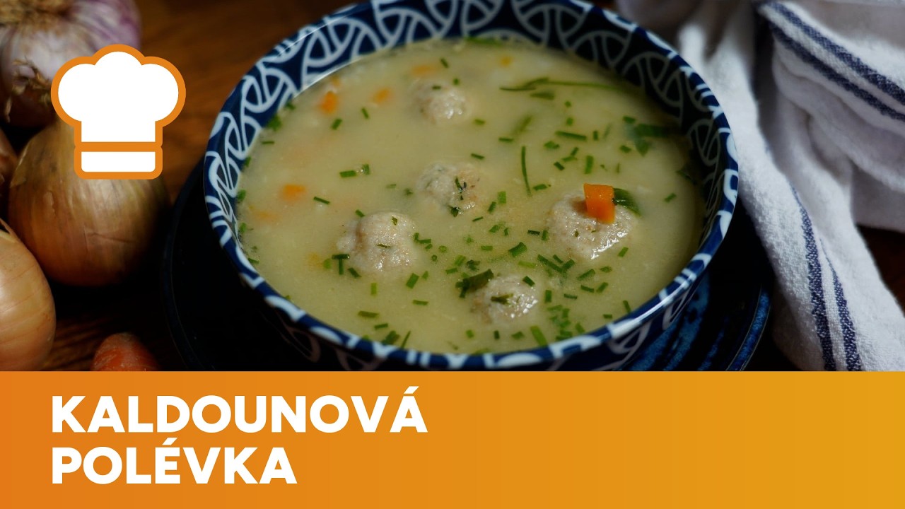 Kaldounová polévka: Hustý kachní vývar s knedlíčky, který dokonale zasytí