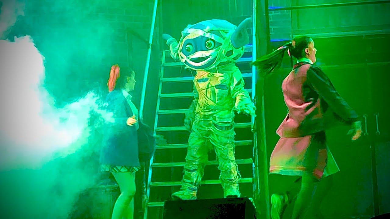 @officialaltontowers Scare fest, 2002￼ phils dance party￼