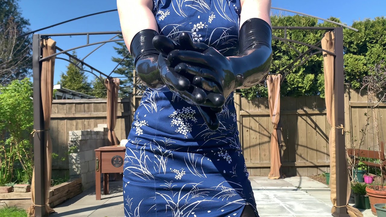 In the Garden with Gigi and Her Black Latex Opera Gloves!