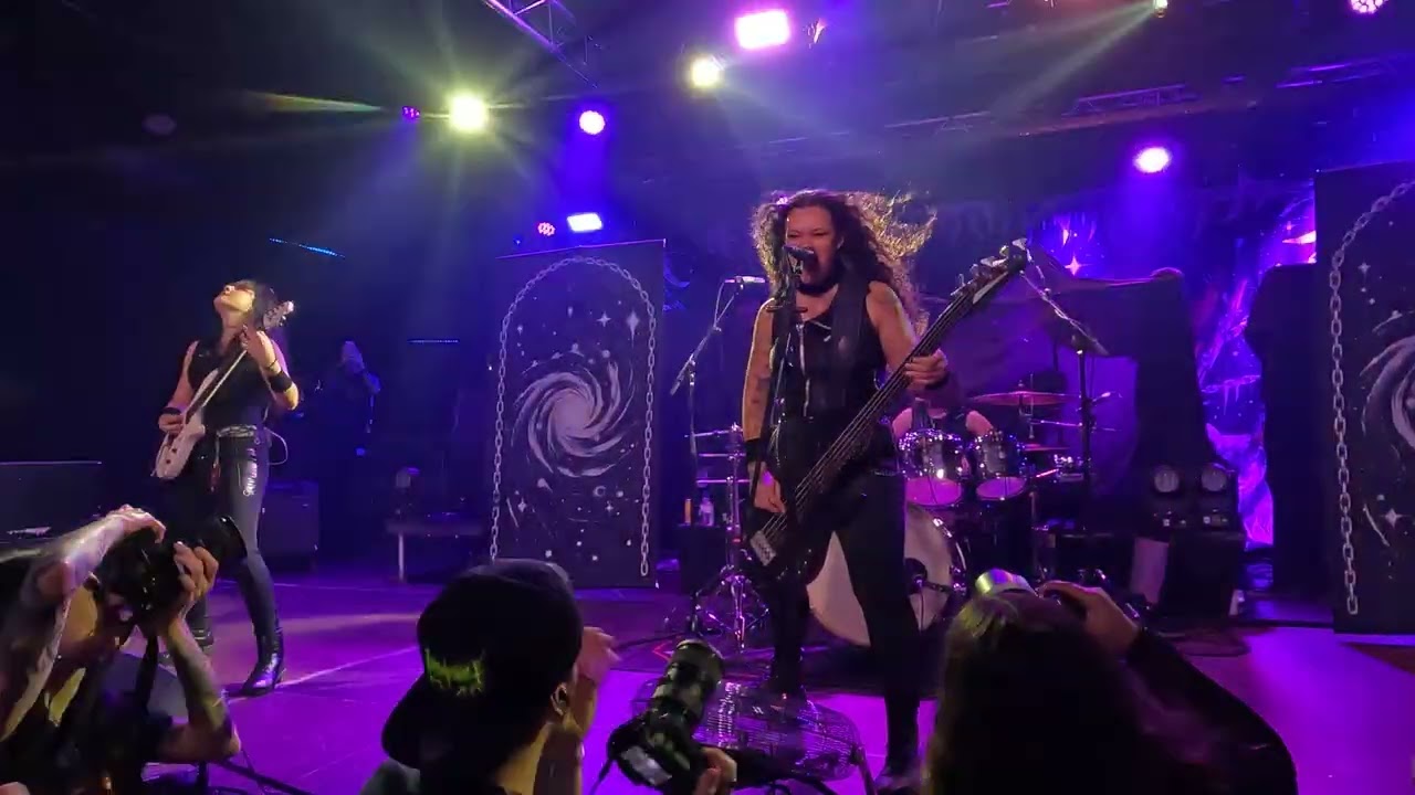 Crypta live in Razzmatazz 2