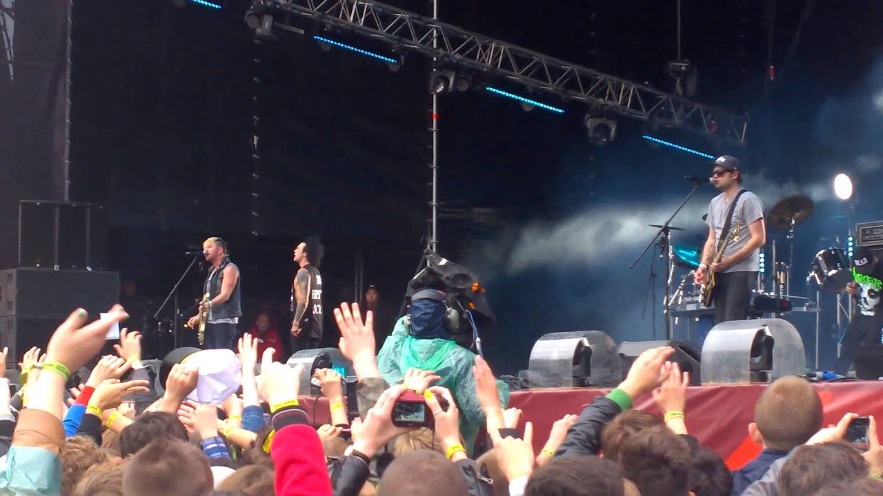 Hollywood Undead - From the Ground (Park Live 28.06)