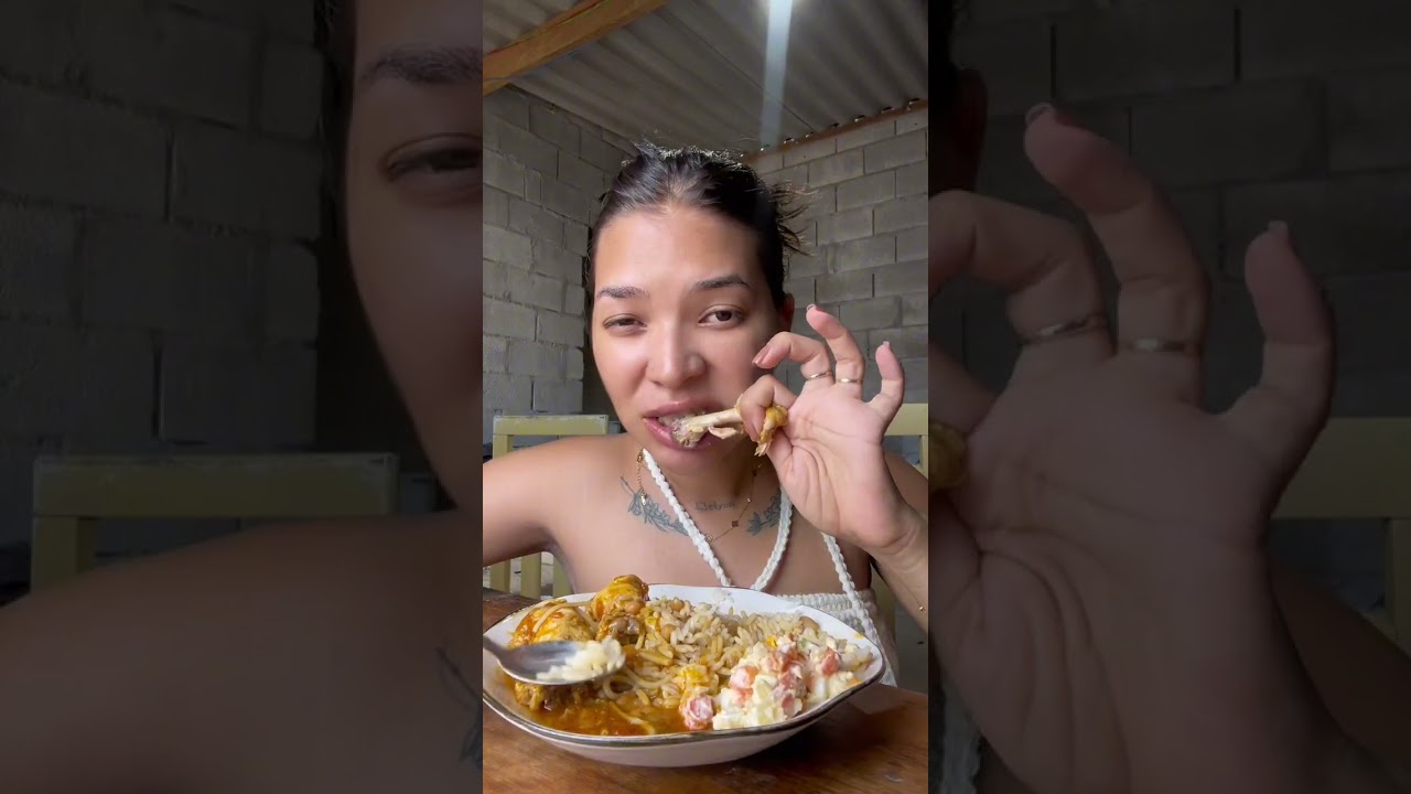ARROZ FEIJÃO MACARRÃO E FRANGO COZIDO E MAIONESE ALMOÇO DE HOJE