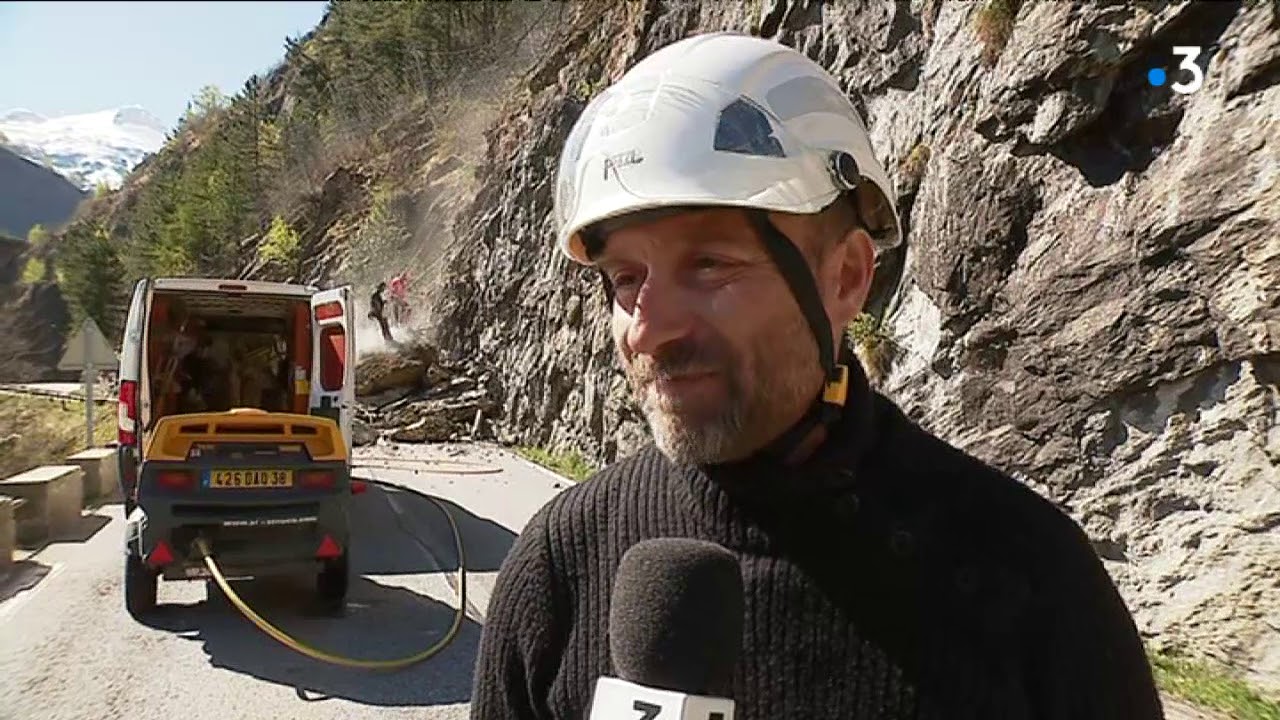 La RD1091 coupée entre Grenoble et Briançon près du lac du Chambon