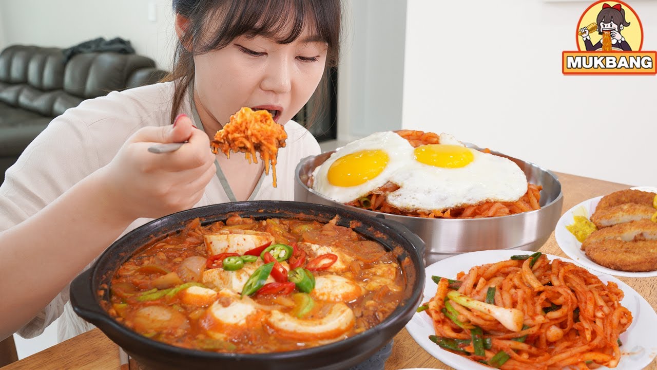 Mukbang l Мягкий тофу Cheong-gukjang и жульен из редьки Kimchi Bibimbap. Настоящий корейский вкус.