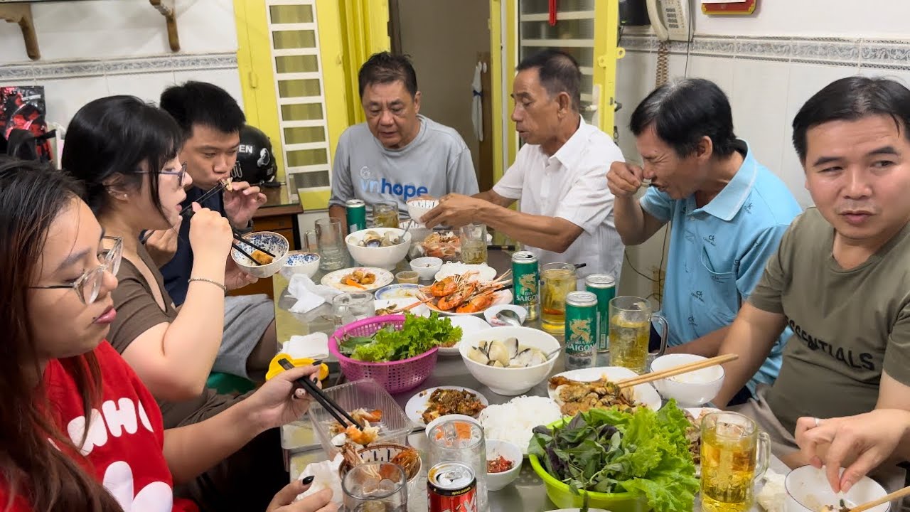 VLOG 185: ăn sáng hủ tiếu người hoa lâu năm , gđ tụ họp ăn mừng lễ 2/9/2025