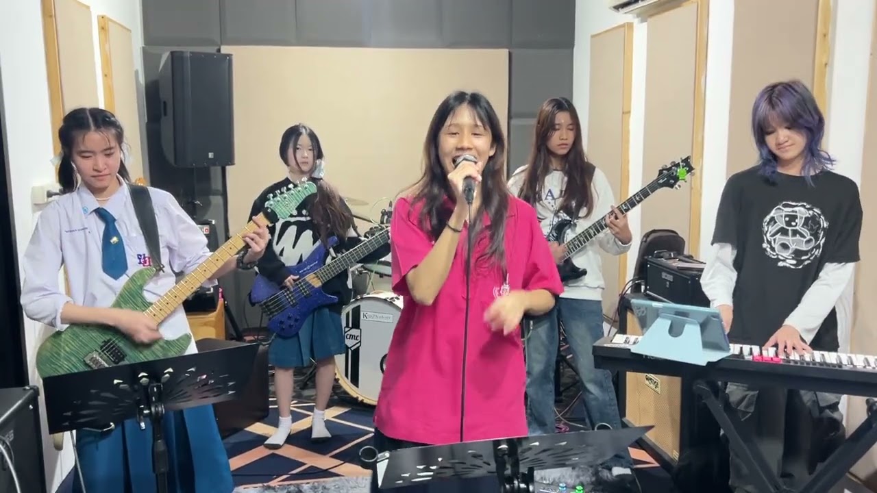 D-DAY BAND ซ้อมเตรียมการแสดง น้องๆน่ารักมากครับ
